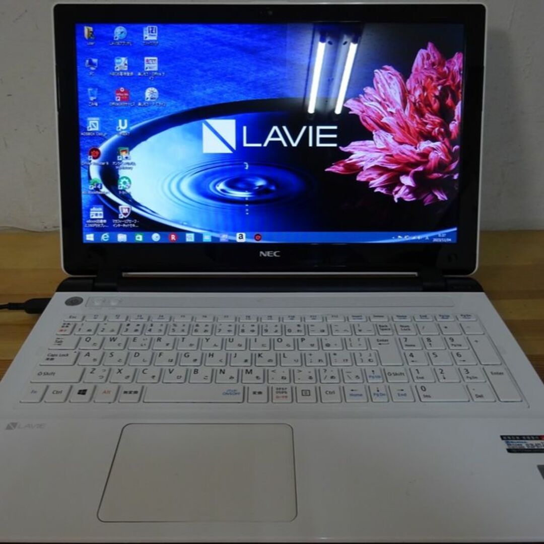 HDD500GBNEC ノートパソコン LaVie NS PC-NS150AAW/特価良品