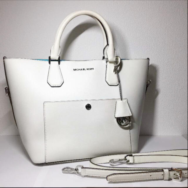 Michael Kors(マイケルコース)のマイケルコース 2way トートバッグ ホワイト レディースのバッグ(ショルダーバッグ)の商品写真