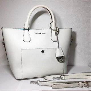 マイケルコース(Michael Kors)のマイケルコース 2way トートバッグ ホワイト(ショルダーバッグ)