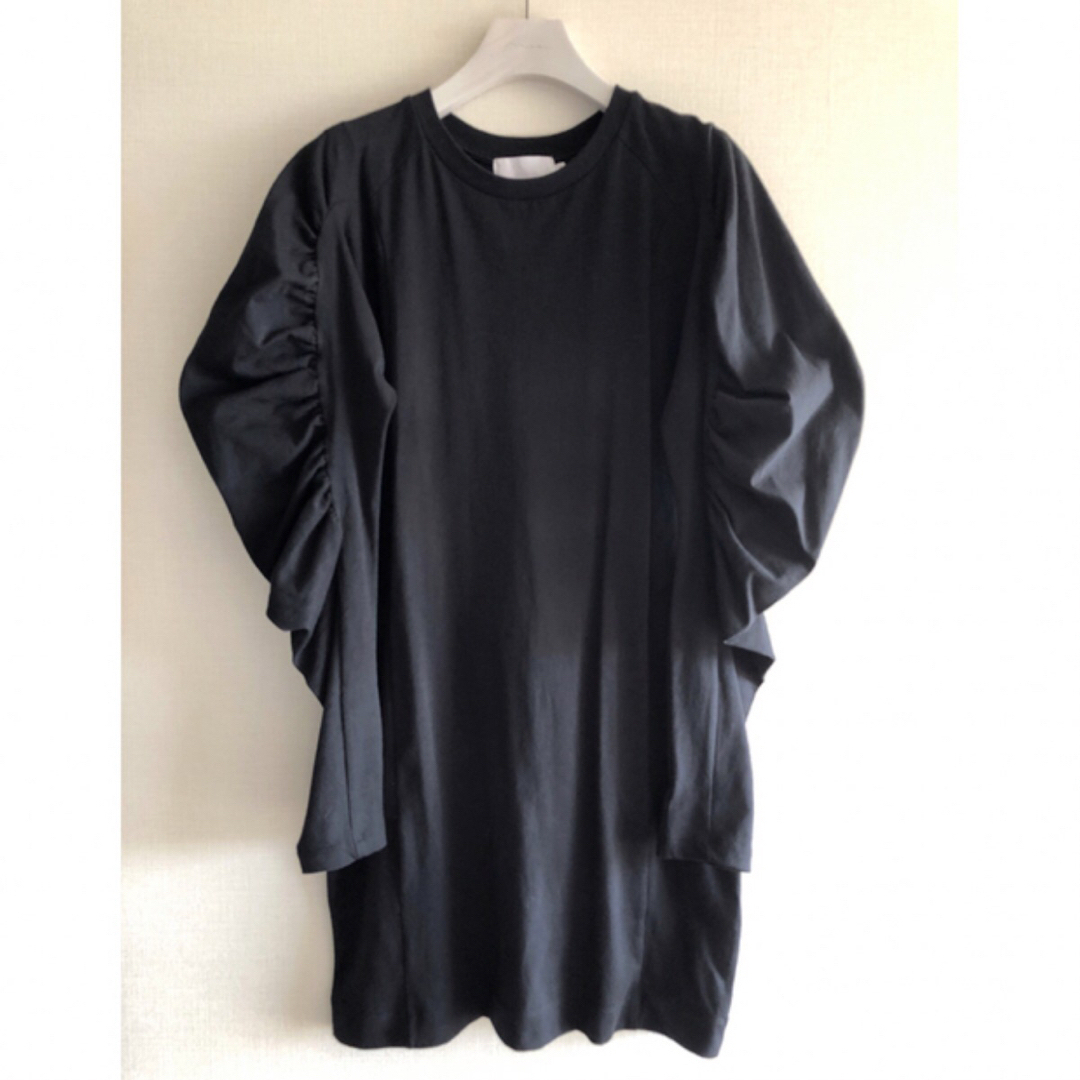 AZUL by moussy(アズールバイマウジー)のTUCK SLEEVE CUT OP/タックスリーブカットワンピース 黒 レディースのワンピース(ロングワンピース/マキシワンピース)の商品写真