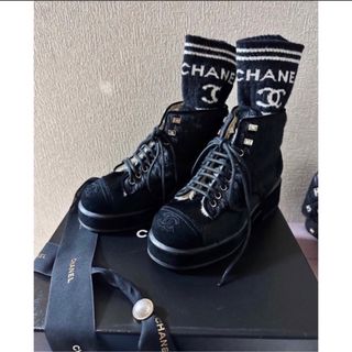 シャネル(CHANEL)のCHANEL シャネルショートブーツ　レッグウォーマーつき(ブーツ)