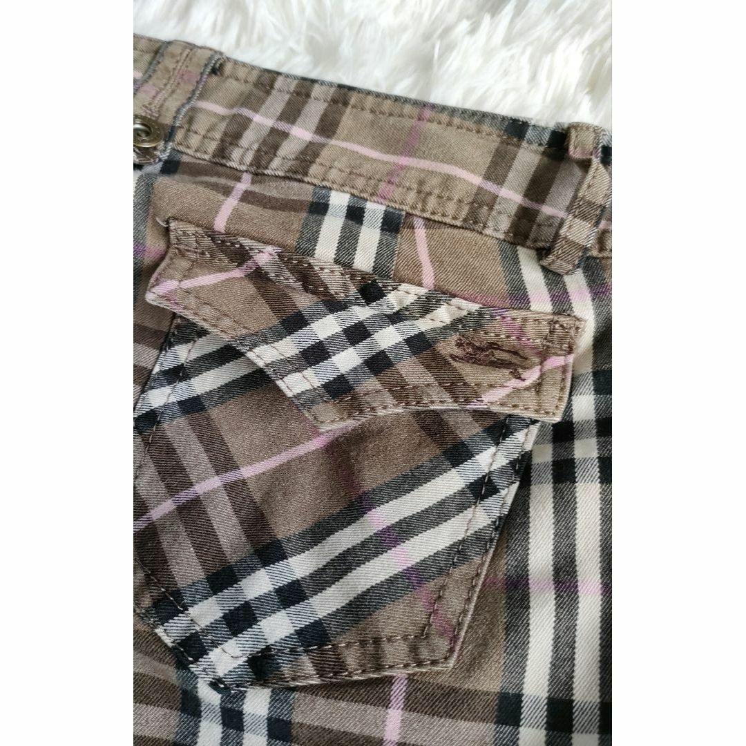 BURBERRY　七分丈　パンツ　チェック　ロゴ入り　38サイズ レディースのパンツ(クロップドパンツ)の商品写真