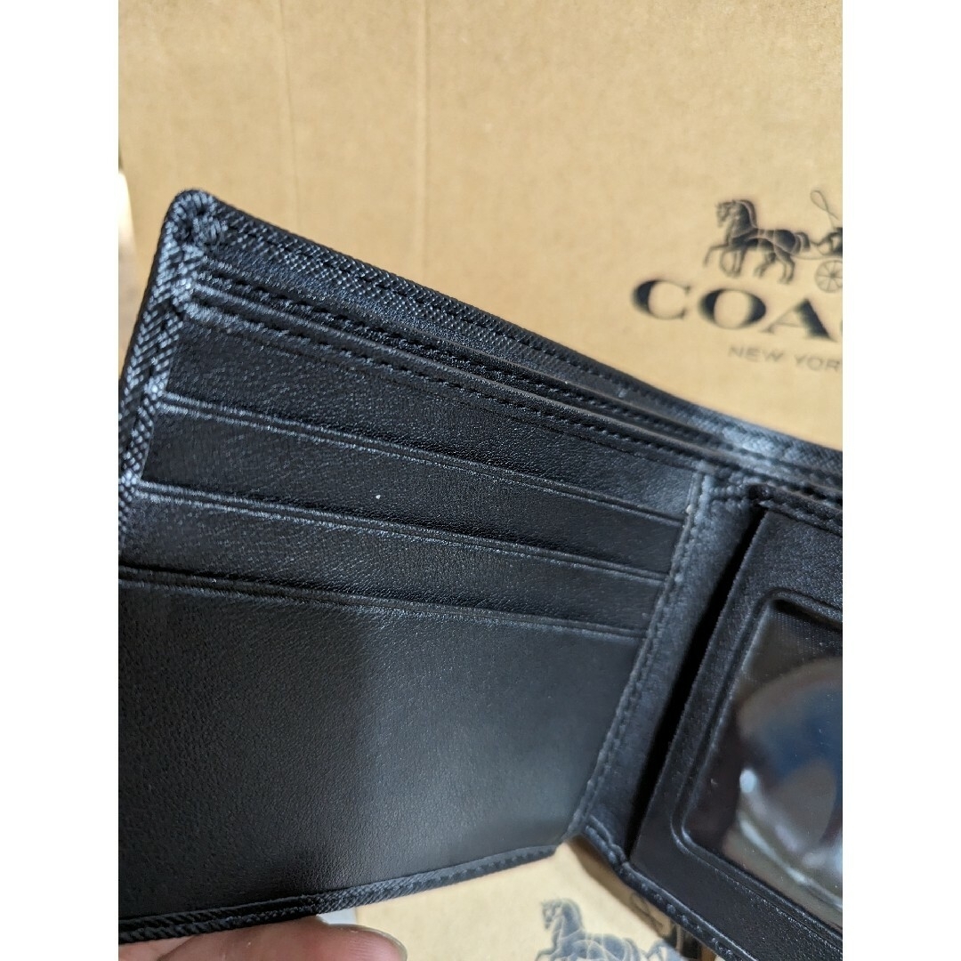 COACH - 新品未使用COACHコーチ！2つ折り財布！小銭入れ付き！の通販 