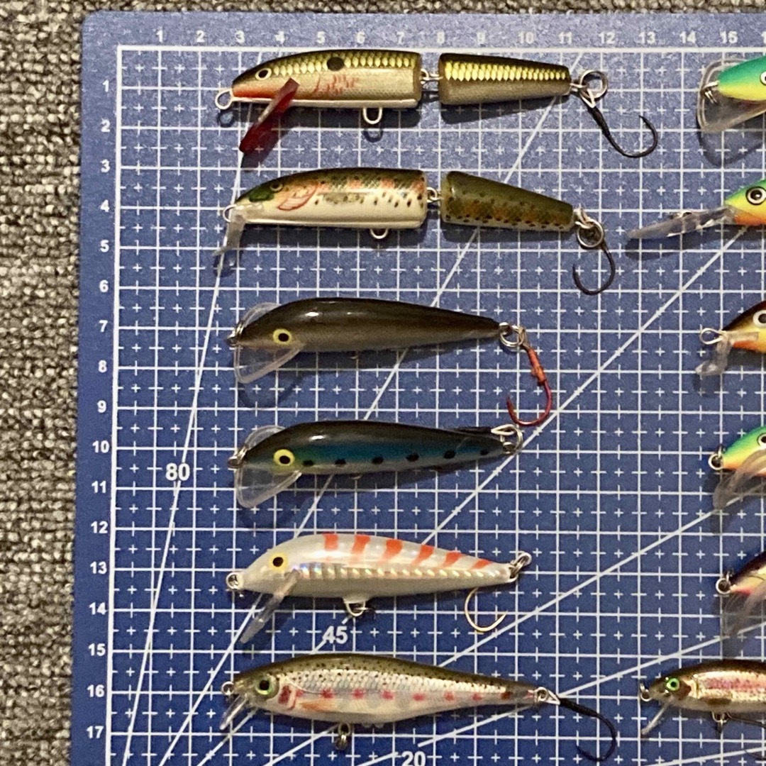 【期間限定値下げ〜12/17まで】Rapala ラパラ ルアー　まとめ売り スポーツ/アウトドアのフィッシング(ルアー用品)の商品写真