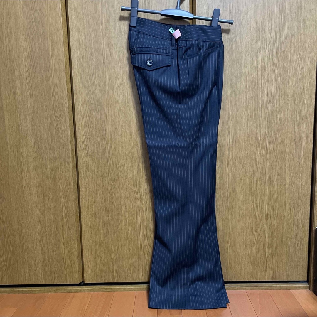 VIAGGIO BLU(ビアッジョブルー)の【最終値下げ】ビアッジョブルー ストライプ パンツ スーツ レディースのフォーマル/ドレス(スーツ)の商品写真