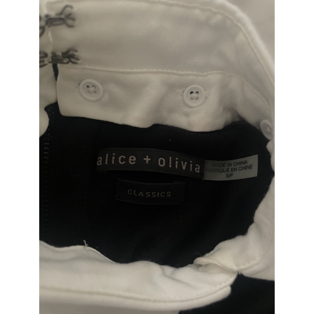 Alice+Olivia(アリスアンドオリビア)のアリスアンドオリビア　トップス レディースのトップス(ニット/セーター)の商品写真