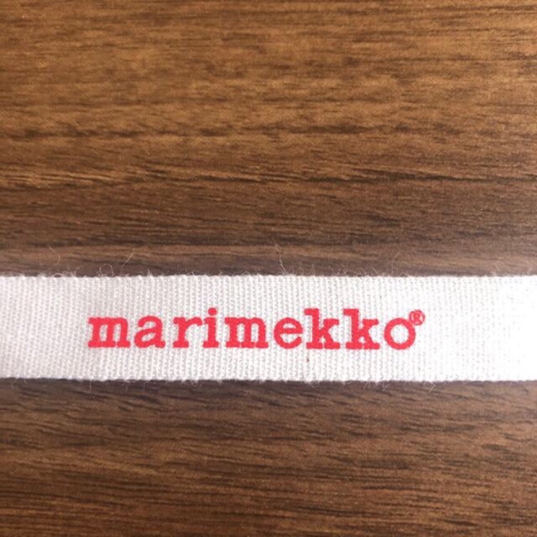 marimekko(マリメッコ)のmarimekko ロゴ リボン マリメッコ ハンドメイド ハンドメイドの素材/材料(各種パーツ)の商品写真