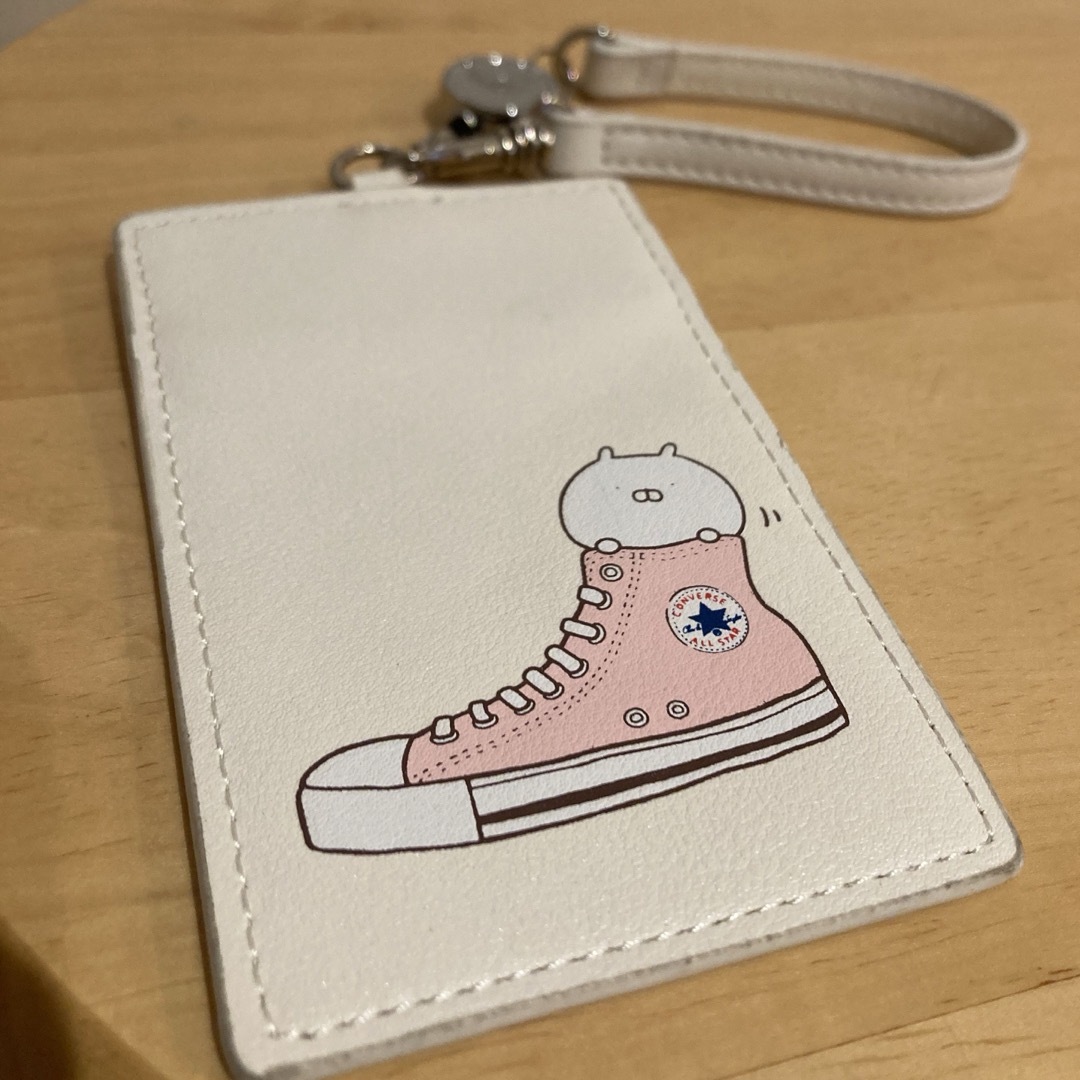 CONVERSE(コンバース)のうさまる＆コンバース パスケース 定期入れ　CONVERSE レディースのファッション小物(パスケース/IDカードホルダー)の商品写真