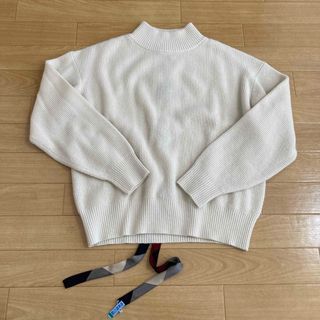 ブルーレーベルクレストブリッジ(BLUE LABEL CRESTBRIDGE)のブルーレーベルクレストブリッジ☆ベージュリボンニット★クリーニング済☆38(ニット/セーター)