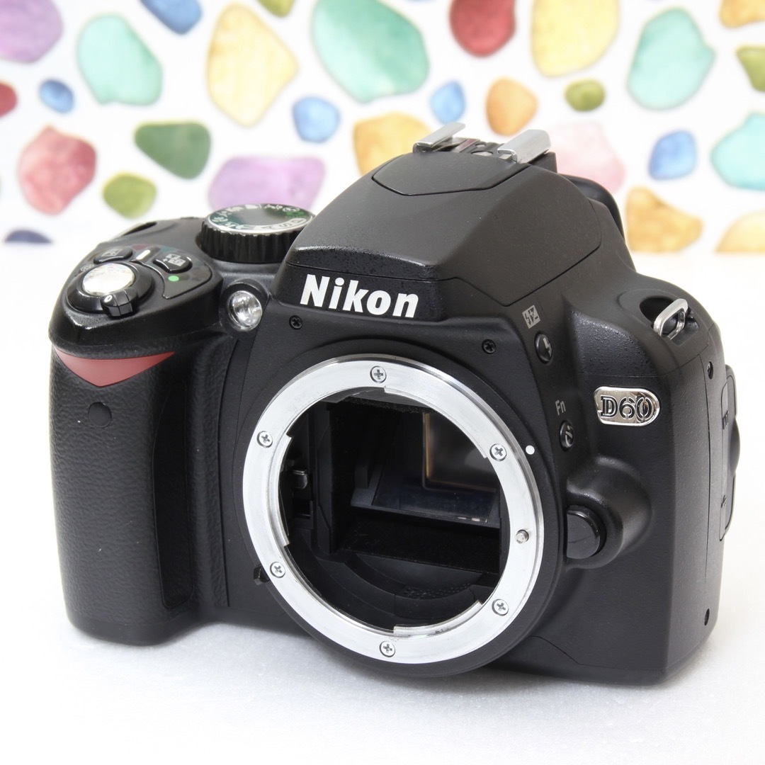 Nikon(ニコン)の♥︎◇NIKON D60 ◇迷ったらこのカメラ♪ ◇スマホ転送♪ ◇バッグ付き♪ スマホ/家電/カメラのカメラ(デジタル一眼)の商品写真