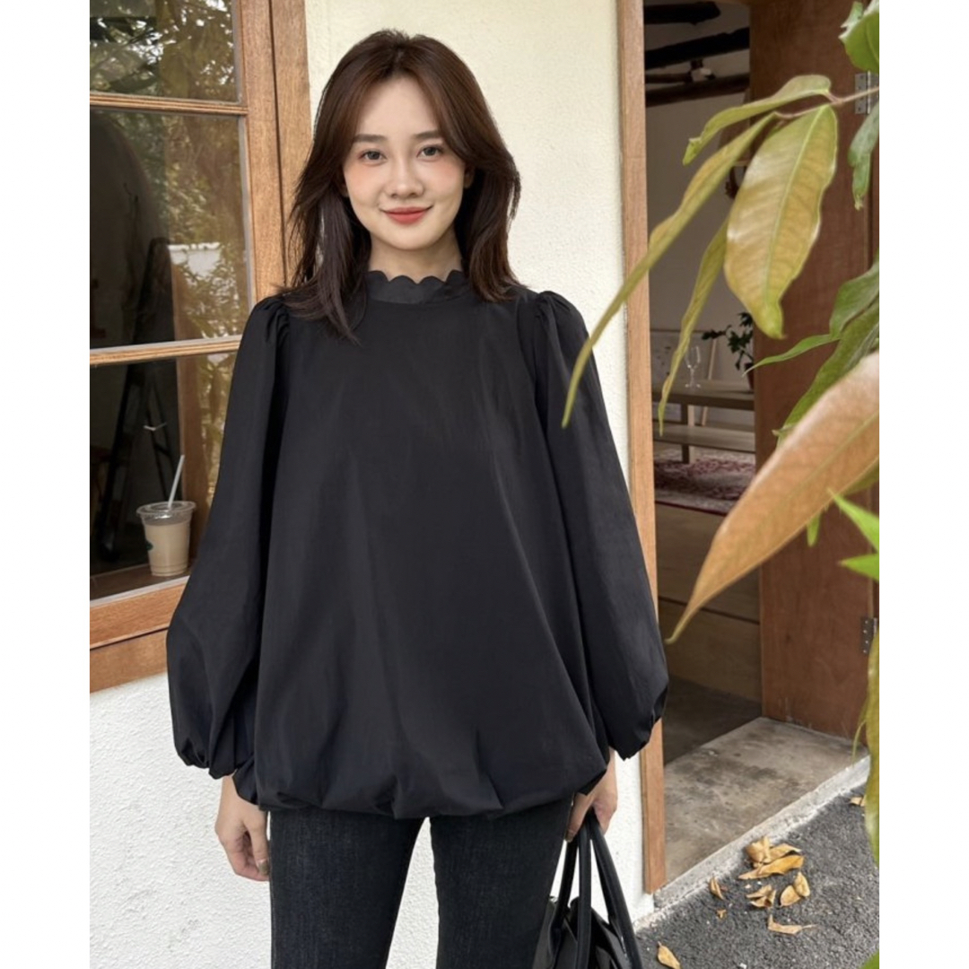 BIRTHDAY BASH(バースデーバッシュ)のバースデーバッシュ　STAND SCALLOPED COLLAR TOPS 完売 レディースのトップス(シャツ/ブラウス(長袖/七分))の商品写真