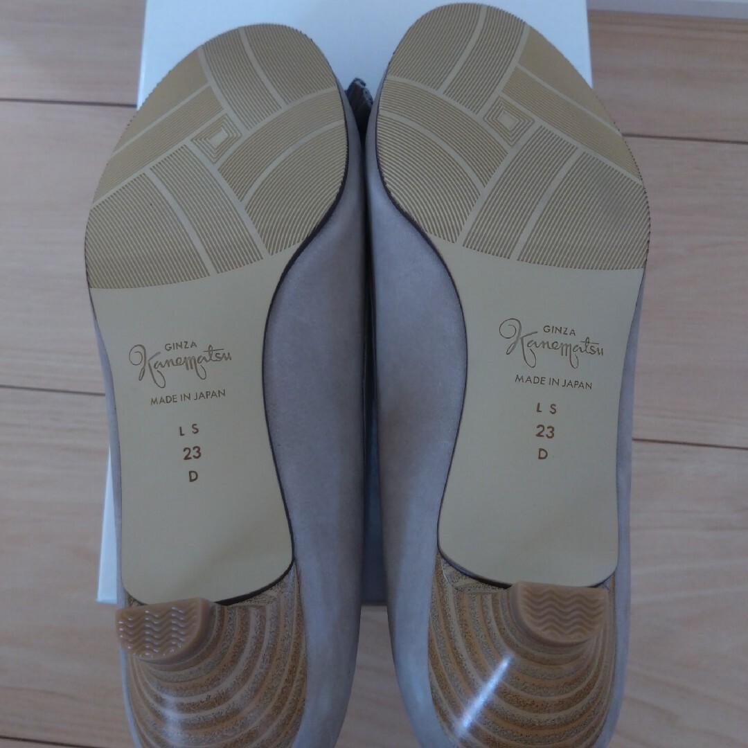 銀座かねまつ　パンプス　新品未使用 レディースの靴/シューズ(ハイヒール/パンプス)の商品写真