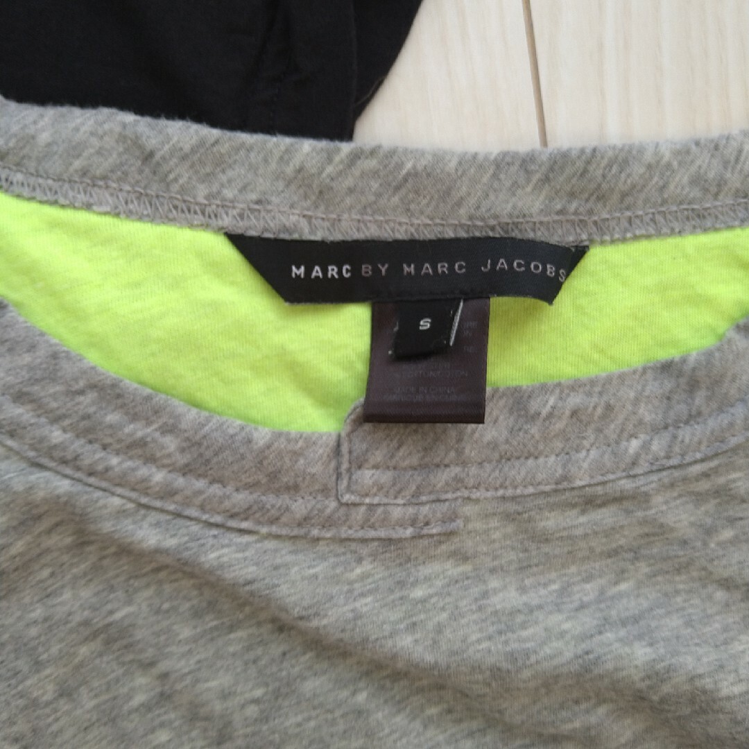 MARC BY MARC JACOBS(マークバイマークジェイコブス)のMarc by Marc Jacobs　Tシャツ　2枚セット レディースのトップス(Tシャツ(半袖/袖なし))の商品写真