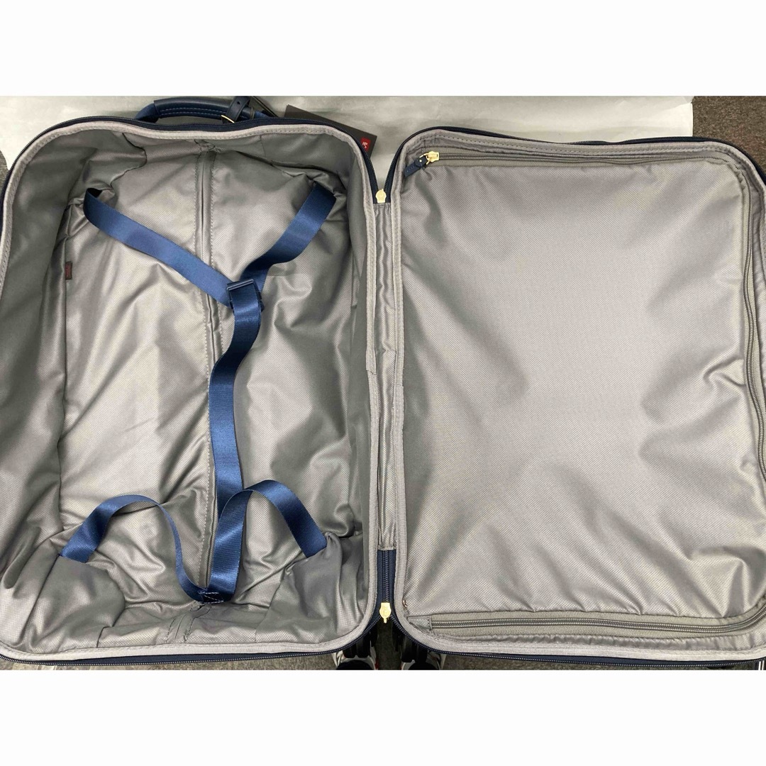 【新品未使用】TUMIキャリーケース048467OCB Carry-On