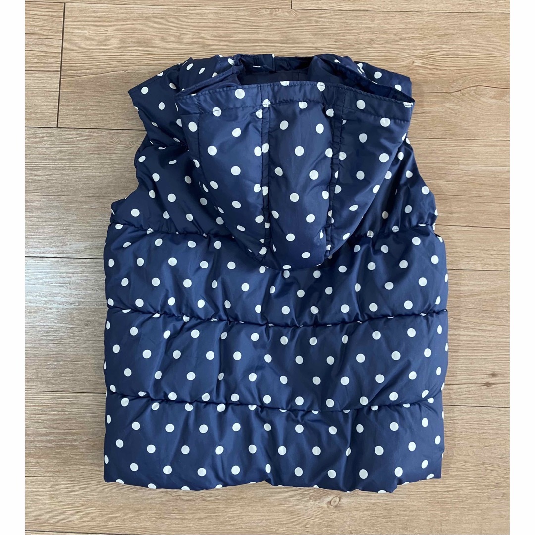 GAP Kids(ギャップキッズ)のGAP キッズ　130 　中綿入りベスト　ダウンベスト キッズ/ベビー/マタニティのキッズ服女の子用(90cm~)(ジャケット/上着)の商品写真