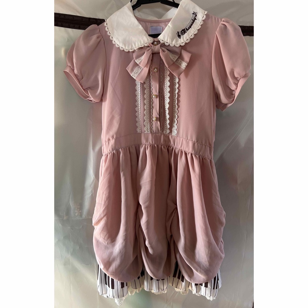 axes femme kids(アクシーズファムキッズ)のaxes femme  140サイズ　ワンピース　美品 キッズ/ベビー/マタニティのキッズ服女の子用(90cm~)(ワンピース)の商品写真