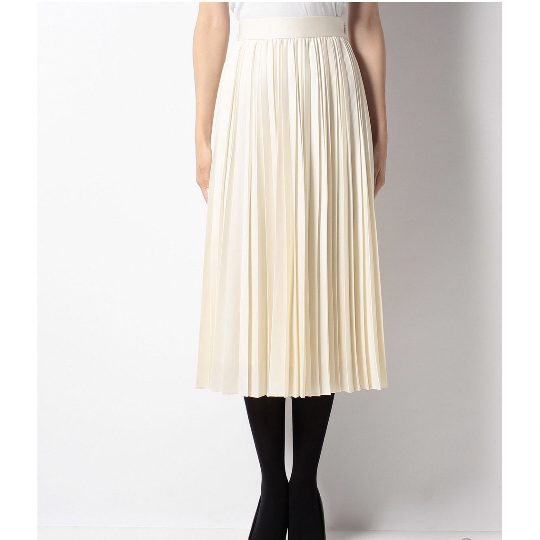 ANAYI(アナイ)のANAYI レザー調プリーツスカート レディースのスカート(ひざ丈スカート)の商品写真