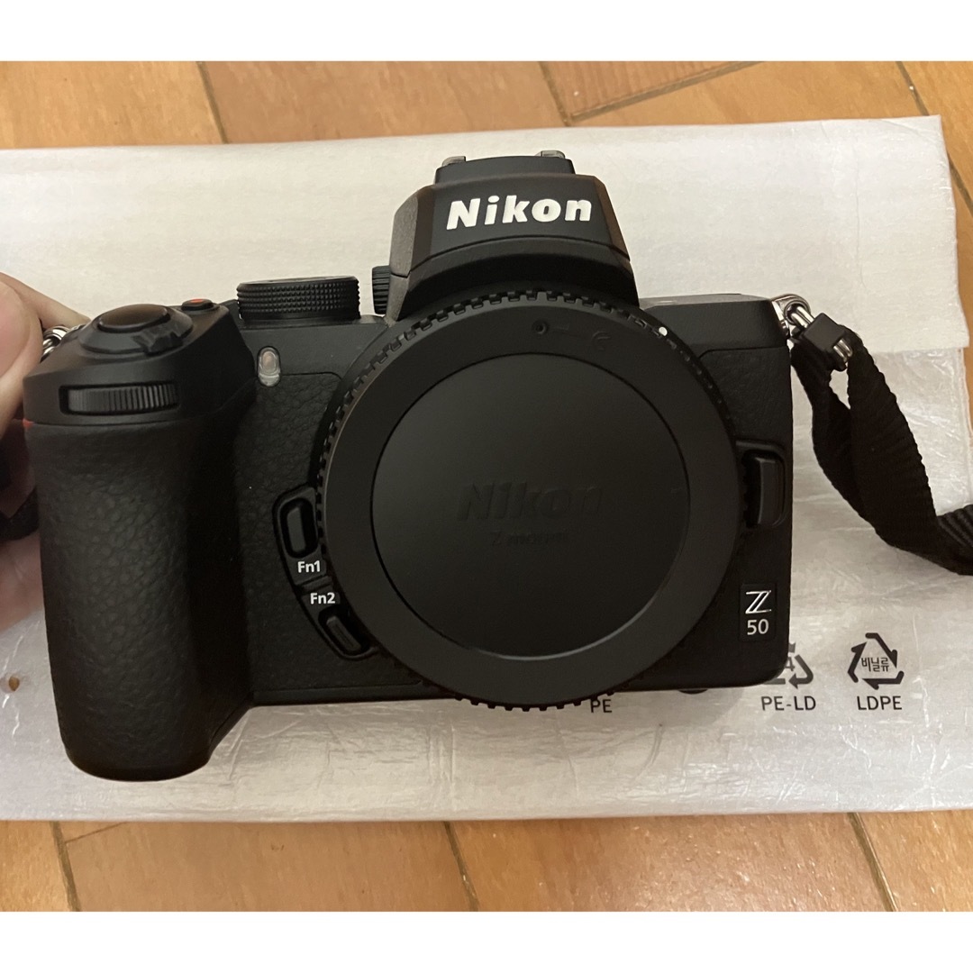 Nikon(ニコン)のNikon ミラーレスカメラ Z50  ダブルズームキット スマホ/家電/カメラのカメラ(ミラーレス一眼)の商品写真