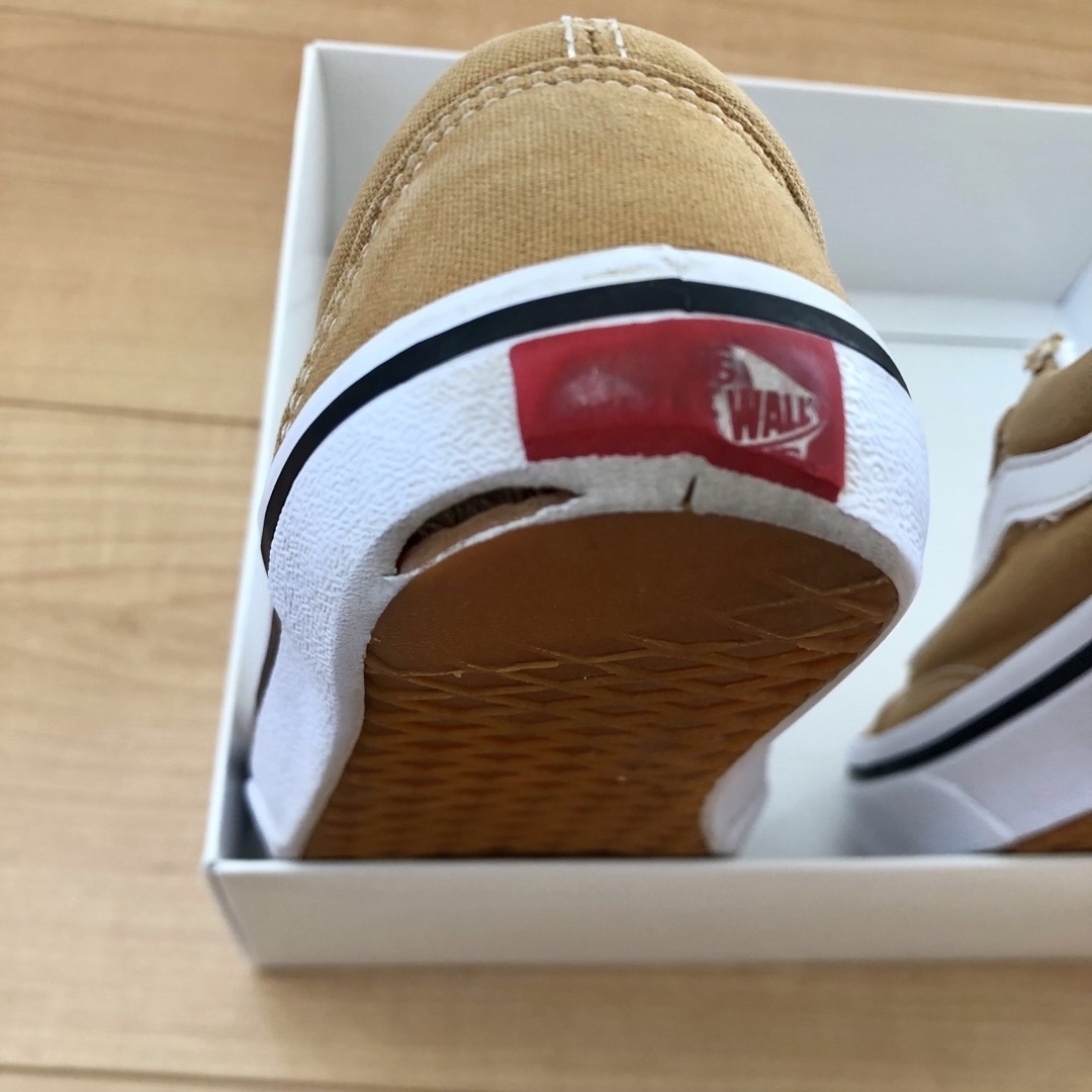 VANS(ヴァンズ)のVANSスニーカー　18㎝　子供靴　ベージュ　ブラウン キッズ/ベビー/マタニティのキッズ靴/シューズ(15cm~)(スニーカー)の商品写真