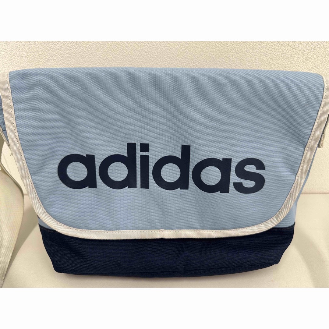 adidas(アディダス)のアディダス　adidas バッグ　ショルダーバッグ　男の子　キッズ キッズ/ベビー/マタニティのこども用バッグ(その他)の商品写真