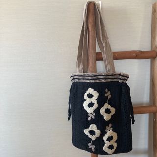 サマンサモスモス(SM2)の新品サマンサモスモスSamansa Mos2さがら刺繍巾着トートバッグ ブラック(トートバッグ)