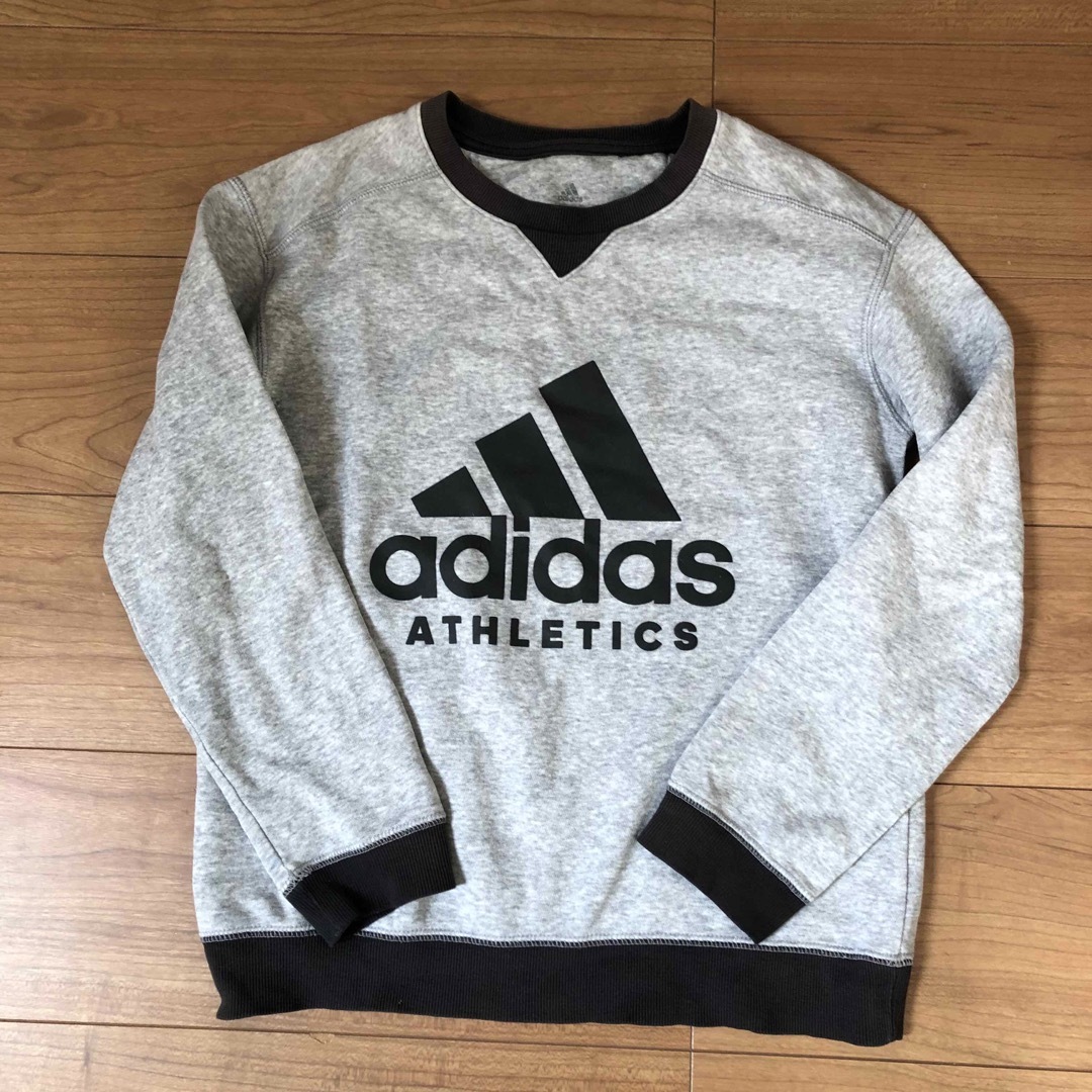 adidas(アディダス)のadidas 子供　トレーナー　140 キッズ/ベビー/マタニティのキッズ服男の子用(90cm~)(Tシャツ/カットソー)の商品写真