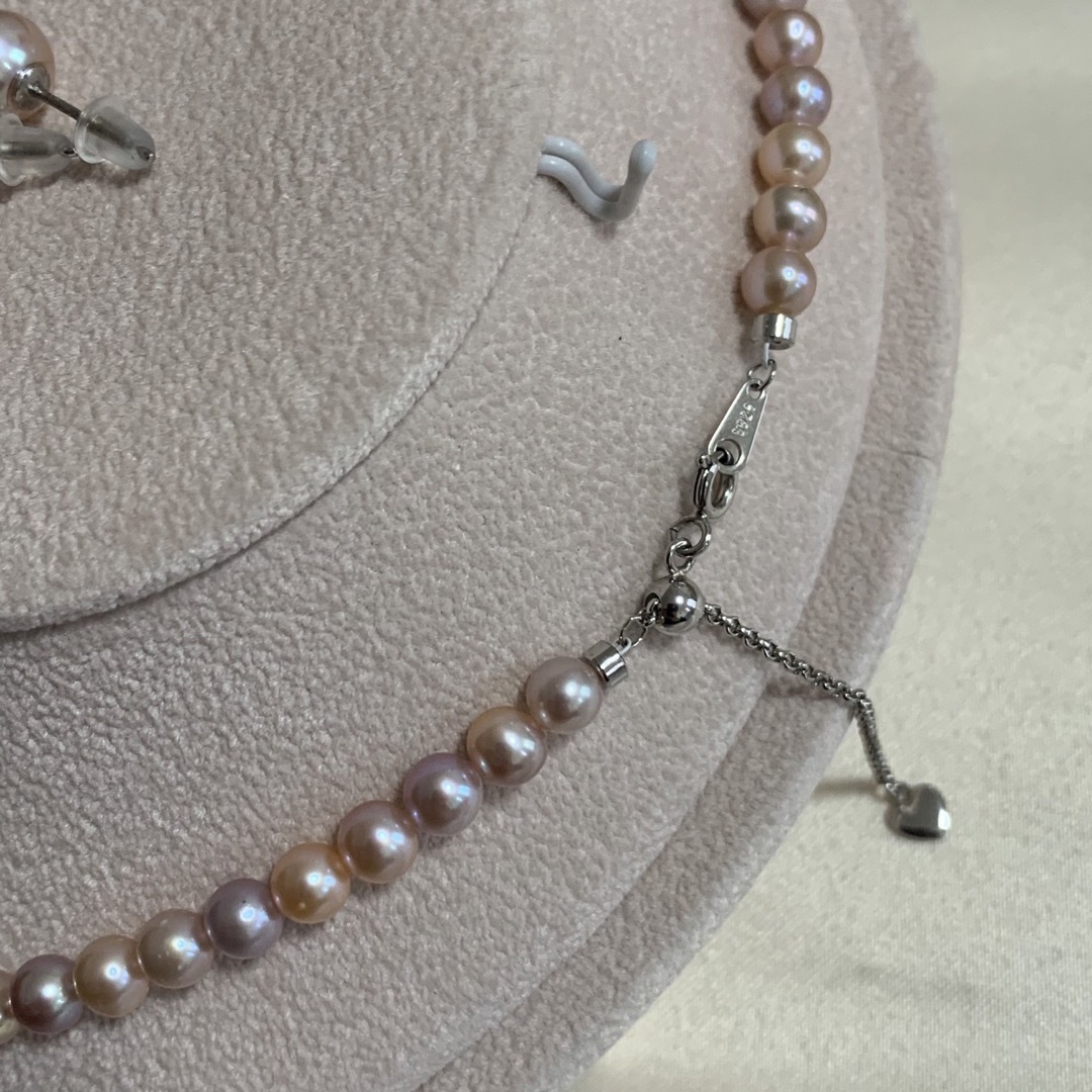 【高品質】天然 ベビーパール パールネックレス 淡水真珠 本真珠 ピアスセット レディースのアクセサリー(ネックレス)の商品写真