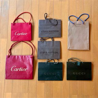 ルイヴィトン(LOUIS VUITTON)の大人気‼️高級ブランド紙袋ショッパーセット‼️GucciヴィトンCartier(ショップ袋)