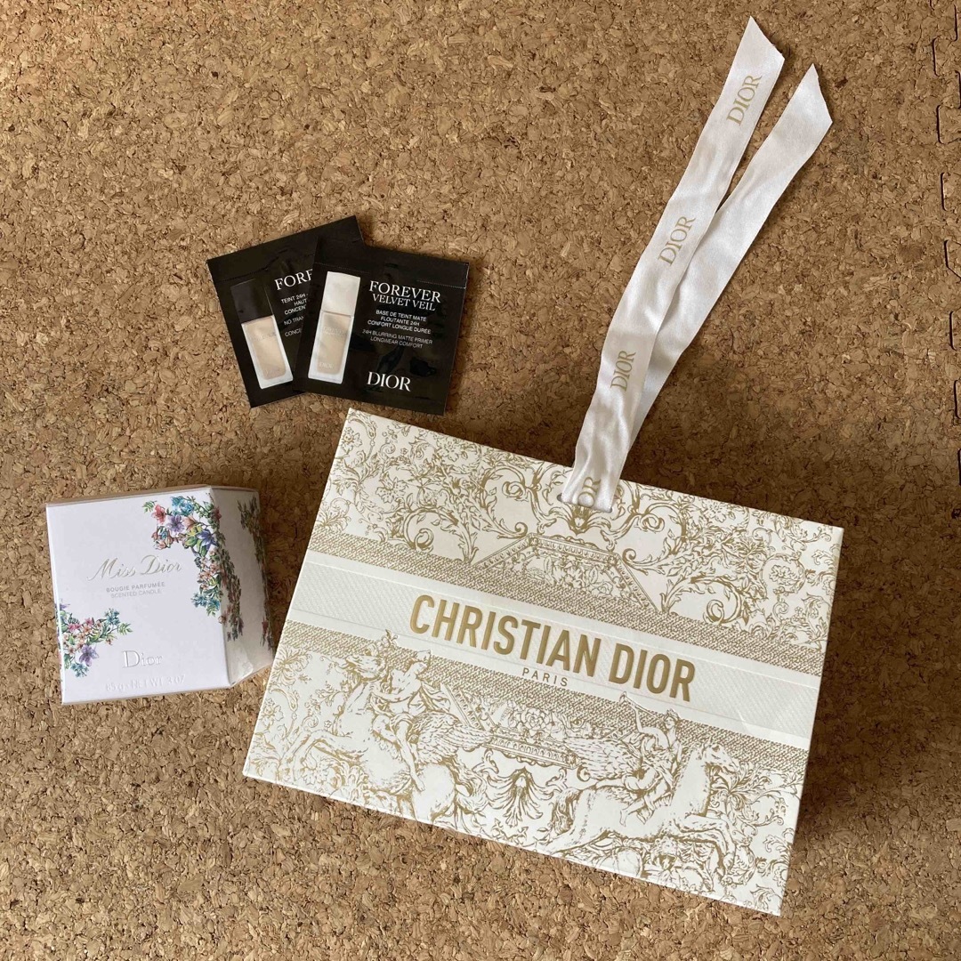 Christian Dior(クリスチャンディオール)のディオール　フレグランス　キャンドル　ギフトBOX等付き コスメ/美容のリラクゼーション(キャンドル)の商品写真