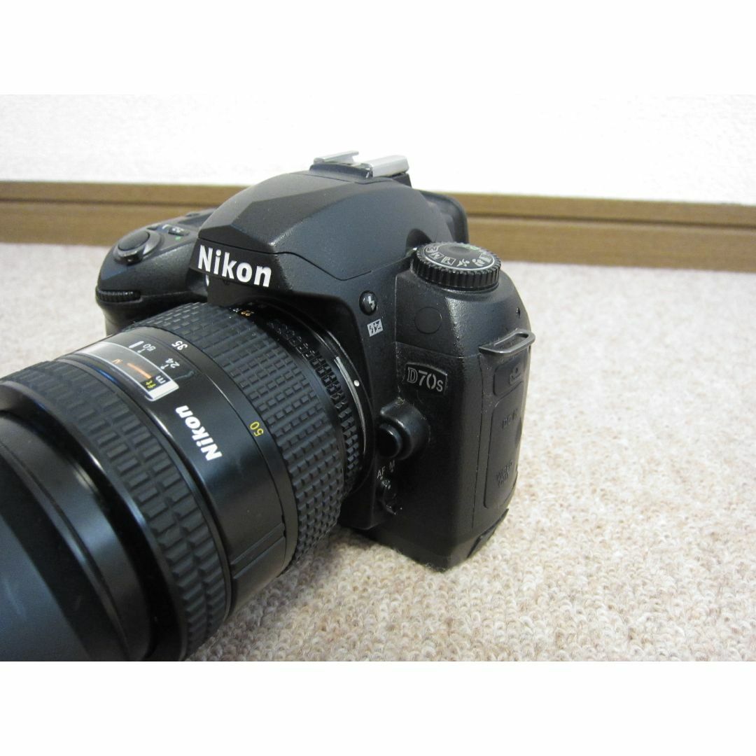 Nikon(ニコン)の【Nikon】D70s+レンズ3本+おまけ スマホ/家電/カメラのカメラ(デジタル一眼)の商品写真