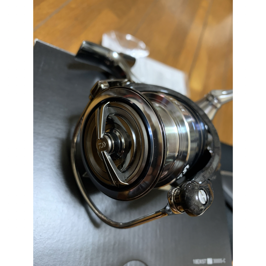 ダイワ　Daiwa 18イグジスト LT3000S-C 美品