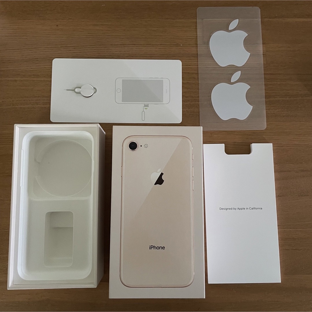 Apple(アップル)のiphone8 シルバー　箱のみ スマホ/家電/カメラのスマホアクセサリー(その他)の商品写真