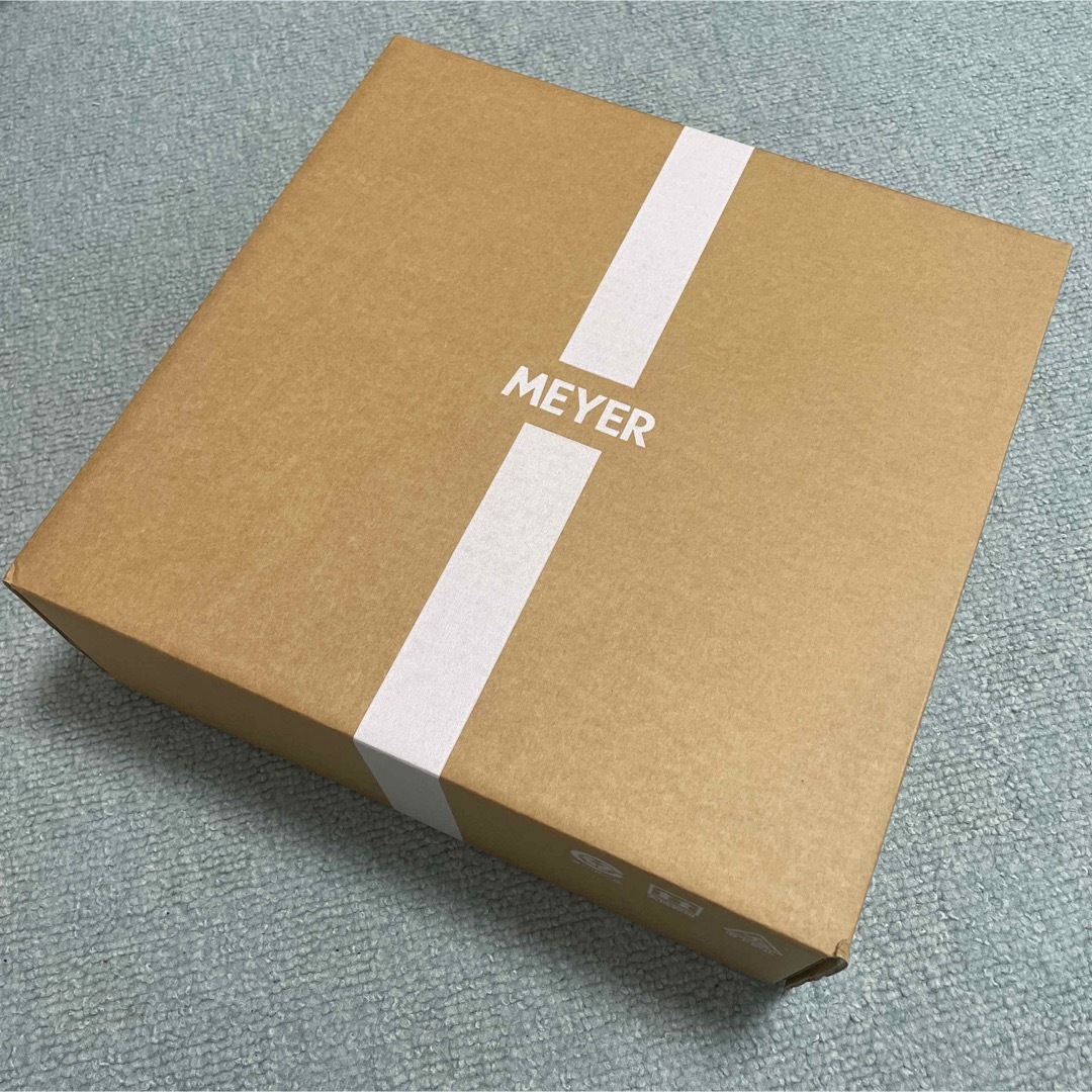 MEYER(マイヤー)のマイヤー MEYER ホットポット 24cm レッド（赤色） インテリア/住まい/日用品のキッチン/食器(鍋/フライパン)の商品写真