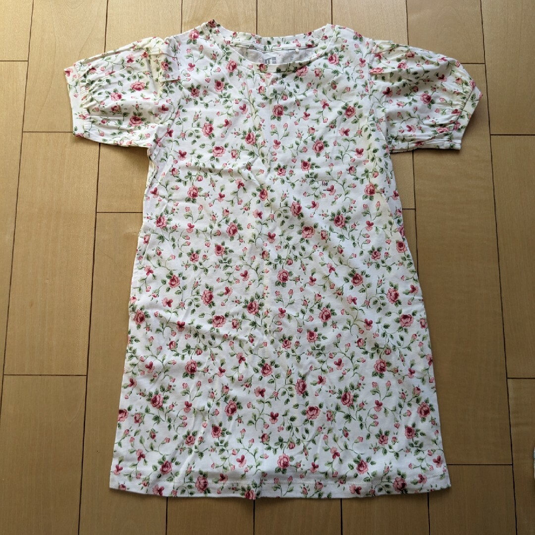 UNIQLO(ユニクロ)のユニクロ　UT　110サイズ キッズ/ベビー/マタニティのキッズ服女の子用(90cm~)(Tシャツ/カットソー)の商品写真