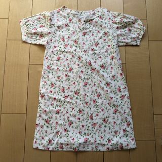 ユニクロ(UNIQLO)のユニクロ　UT　110サイズ(Tシャツ/カットソー)