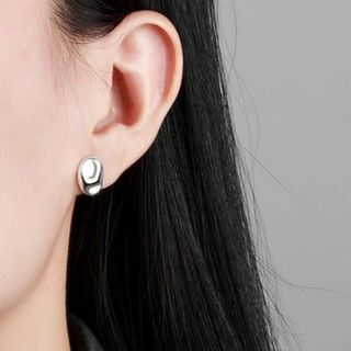 SALE! P08シルバー  ニュアンスビーンズピアス  シンプル(ピアス)