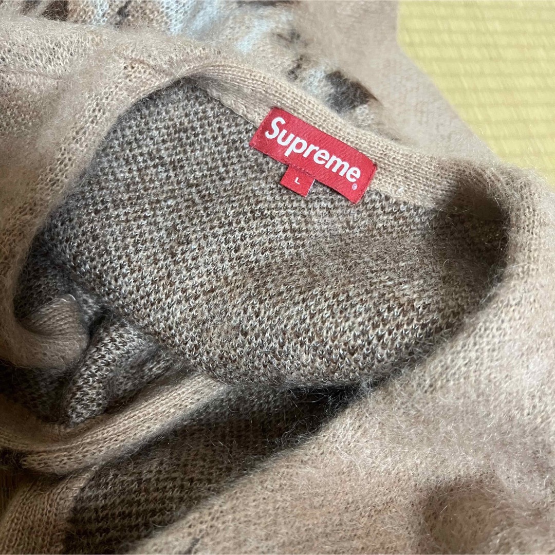 Supreme(シュプリーム)のSupreme Abstract Stripe Cardigan メンズのトップス(カーディガン)の商品写真