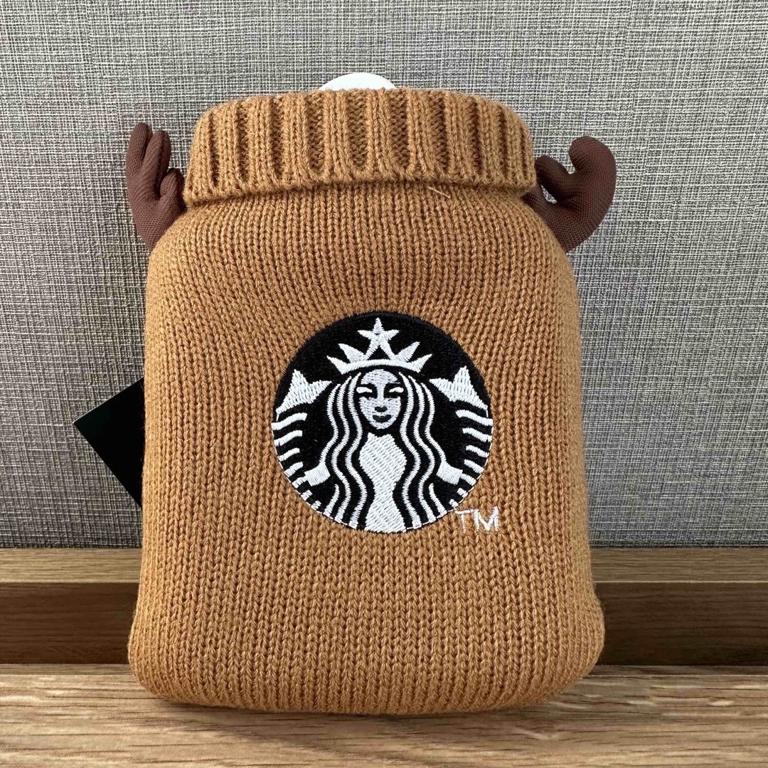 Starbucks Coffee(スターバックスコーヒー)の台湾 スターバックス 23’ホリデー トナカイ 湯たんぽ インテリア/住まい/日用品の日用品/生活雑貨/旅行(日用品/生活雑貨)の商品写真