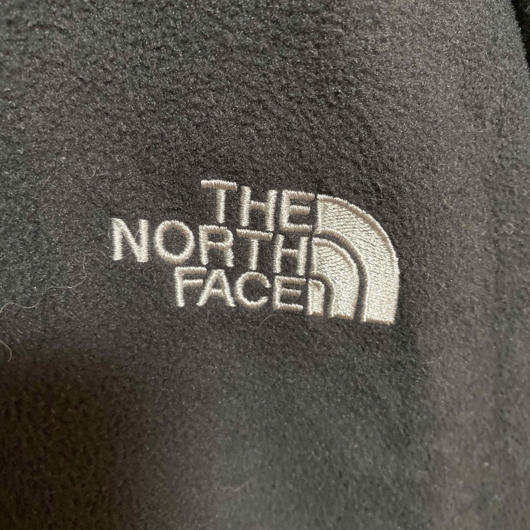 THE NORTH FACE(ザノースフェイス)のザノースフェイス　フリースジャケット　刺繍ロゴ メンズのジャケット/アウター(ブルゾン)の商品写真