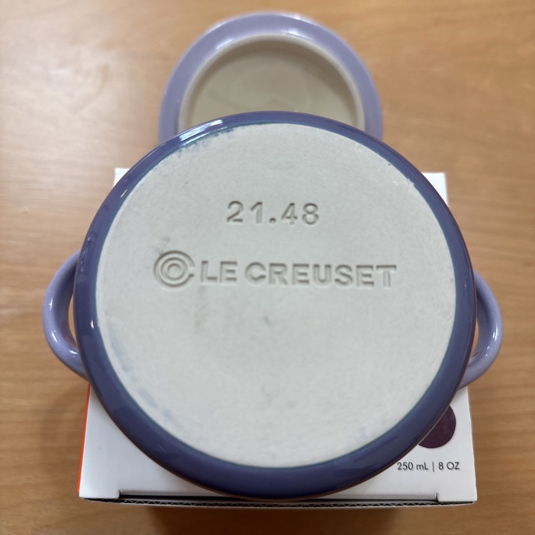 LE CREUSET(ルクルーゼ)の新品　ル・クルーゼ　シャロー・ジィッシュ22cm２皿　ミニココット１個セット インテリア/住まい/日用品のキッチン/食器(食器)の商品写真