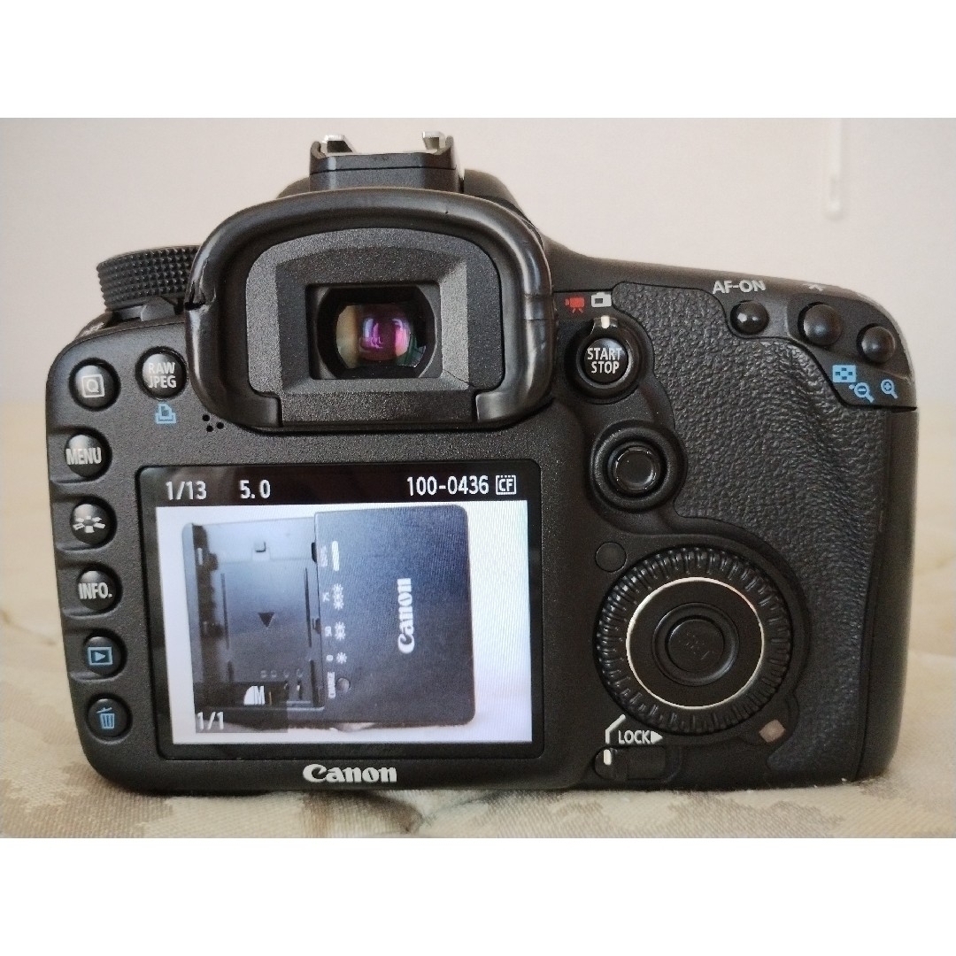 実用品 Canon EOS 7D Wズームレンズセットカメラ