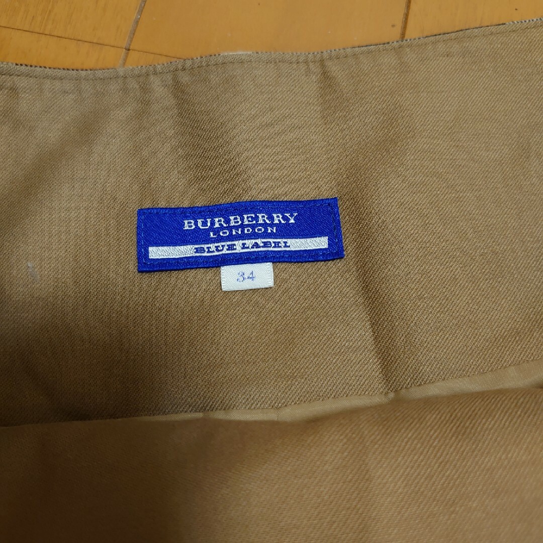 BURBERRY BLUE LABEL(バーバリーブルーレーベル)のBURBERRY BLUE LAVEL チェック ショートパンツ レディースのパンツ(ショートパンツ)の商品写真