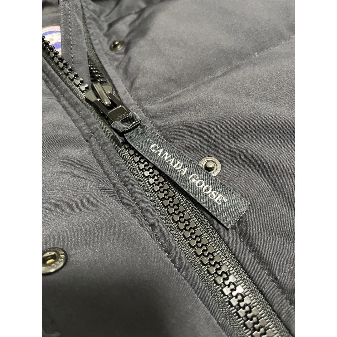 CANADA GOOSE(カナダグース)の CANADA GOOSE MACKENZIE ファー付フードダウンコー レディースのジャケット/アウター(ダウンジャケット)の商品写真