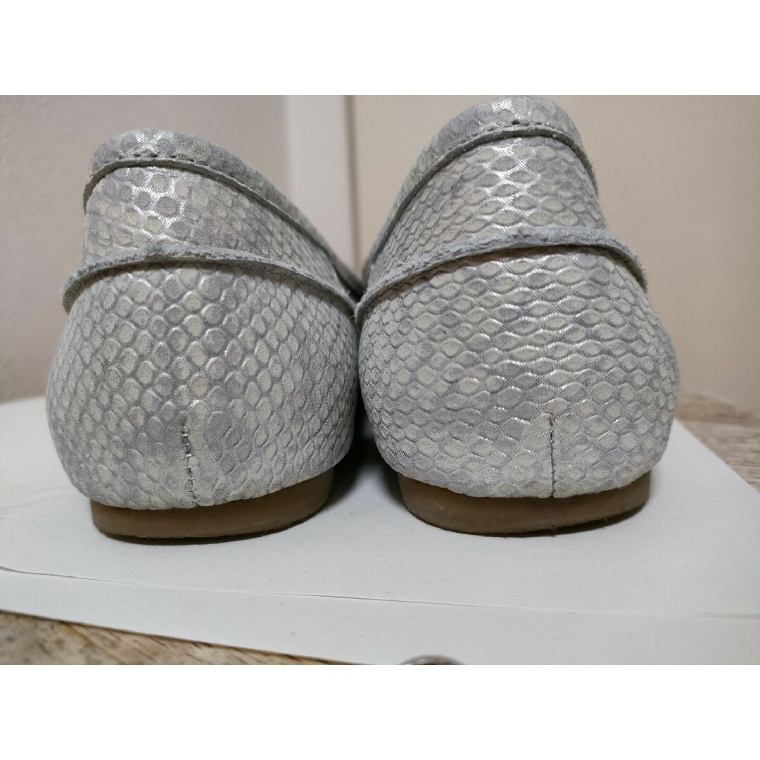 artemis by DIANA(アルテミスバイダイアナ)のパイソンローファー、アルテミスダイアナ レディースの靴/シューズ(ローファー/革靴)の商品写真