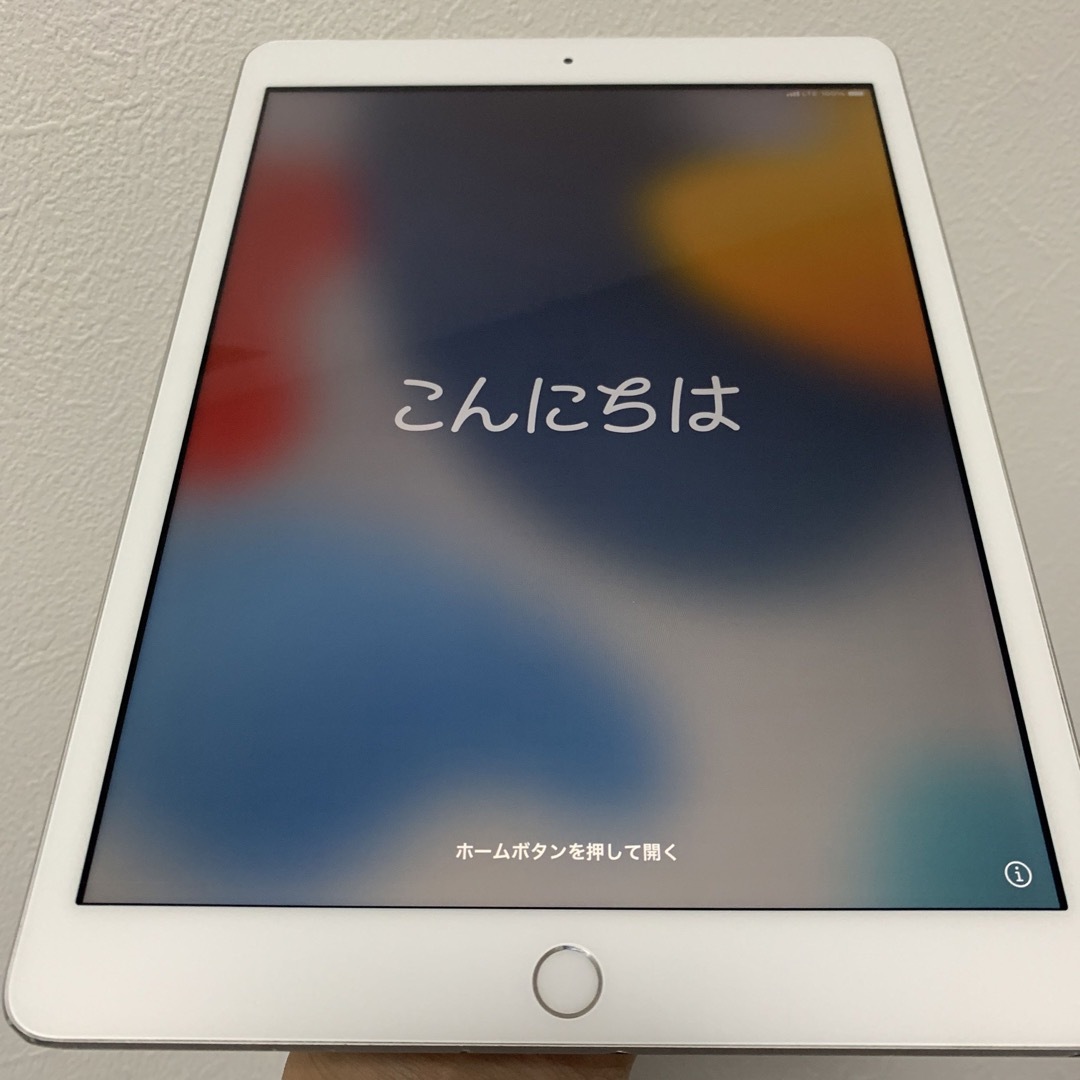 iPad 2019 第7世代  SIMフリー済　r78
