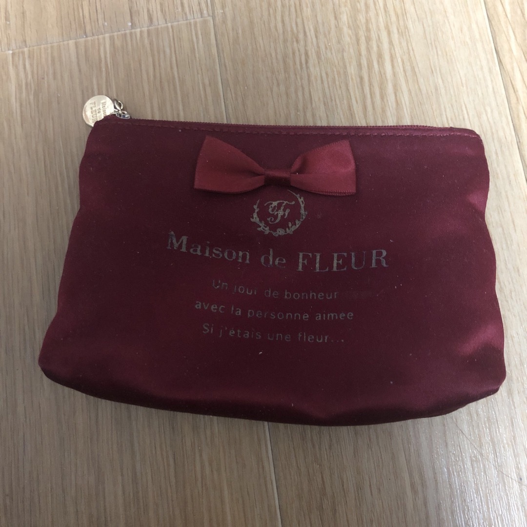 Maison de FLEUR(メゾンドフルール)のメゾンドフルール　ポーチ レディースのファッション小物(ポーチ)の商品写真