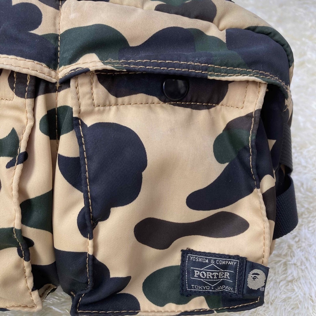 A BATHING APE(アベイシングエイプ)の激レア　PORTER/ウエストバッグ/カモ/別注/エイプ/BAPE/迷彩/コラボ メンズのバッグ(ウエストポーチ)の商品写真