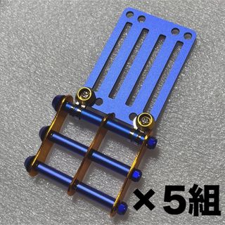 ブルー×ゴールド ベルトループ付き3連チェーン付き 腰袋工具差し 腰道具(工具/メンテナンス)