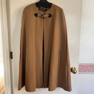 国内発送 ほぼ新品【ZARA】定番 バックル付きケープコート MANTECO