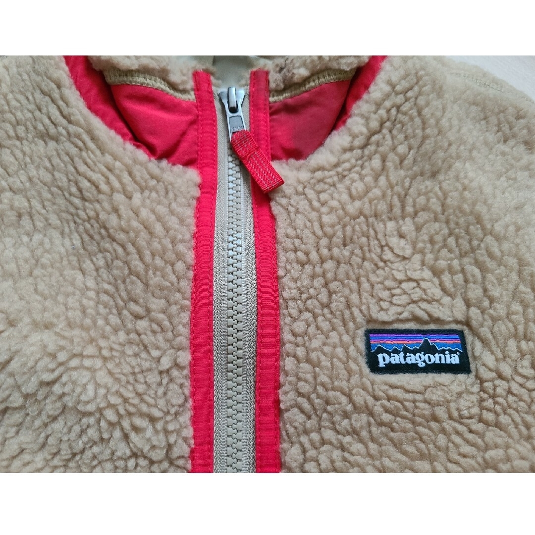 patagonia(パタゴニア)のpatagonia　パタゴニア　ボアフリースベスト　サイズXS キッズ/ベビー/マタニティのキッズ服男の子用(90cm~)(ジャケット/上着)の商品写真